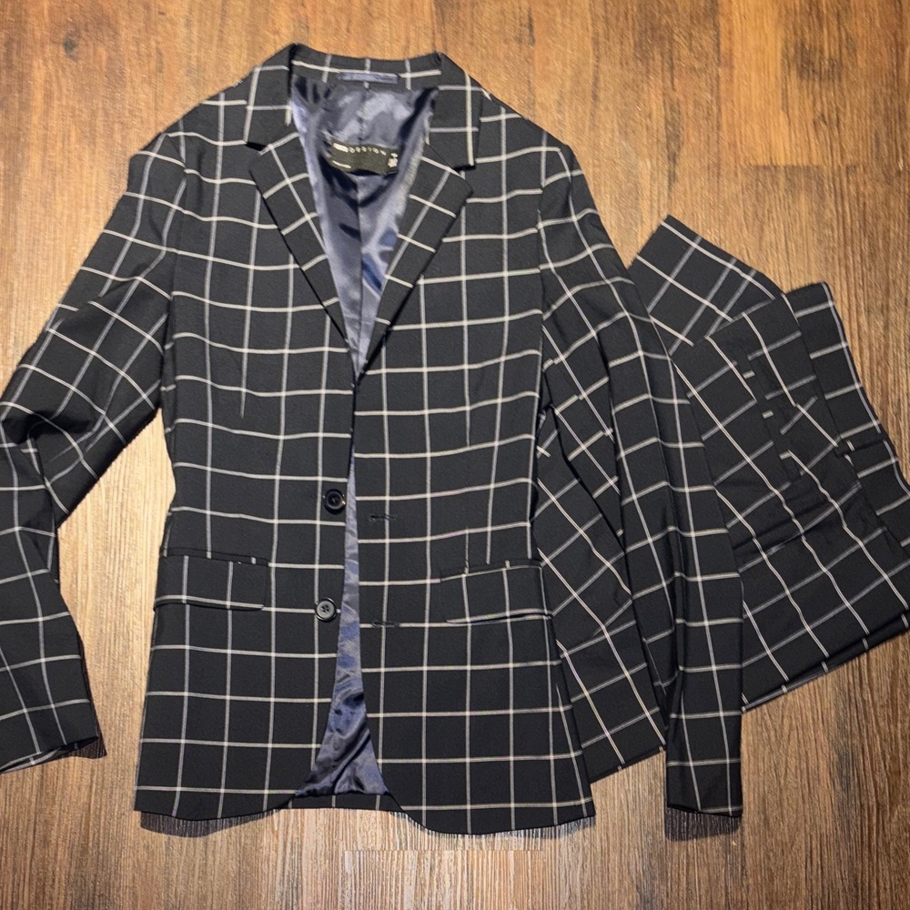 ASOS Men's dark blue Checkered Blazer and Pants Set
